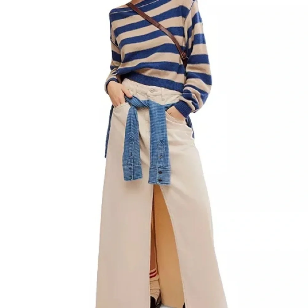 We The Free Off-Shoulder Sweater in Navy and Beige - Picture 6 of 9